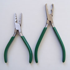 leg band pliers